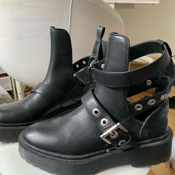 Zara Black Leather Boots - Picture 1 of 5